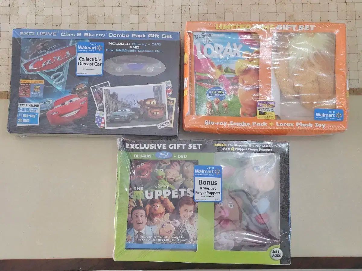 Disney ディズニー Cars Lorax Muppets Blu ー ray DVD