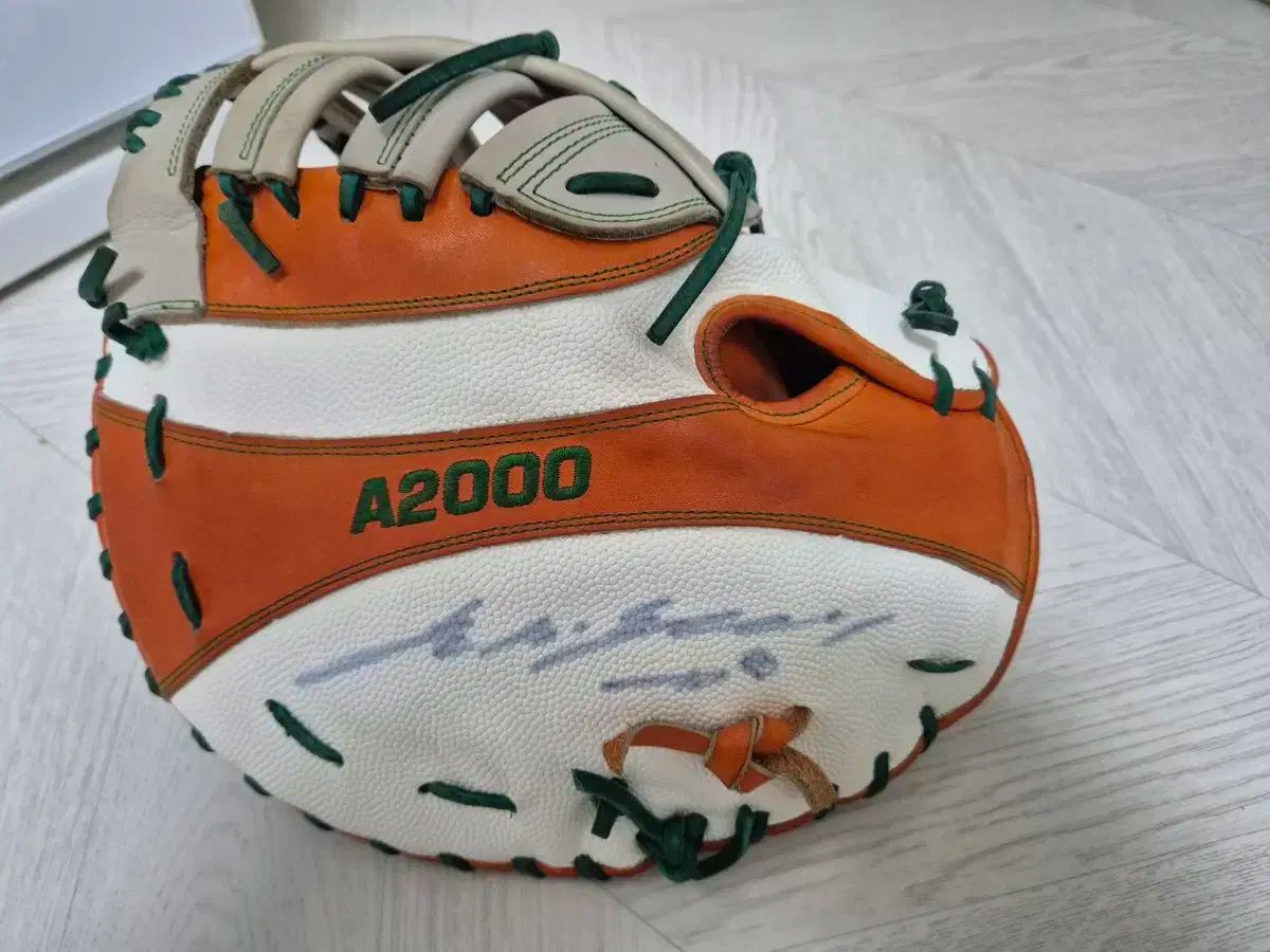 ウィルソン a 2000 一塁ミット 野球グローブ