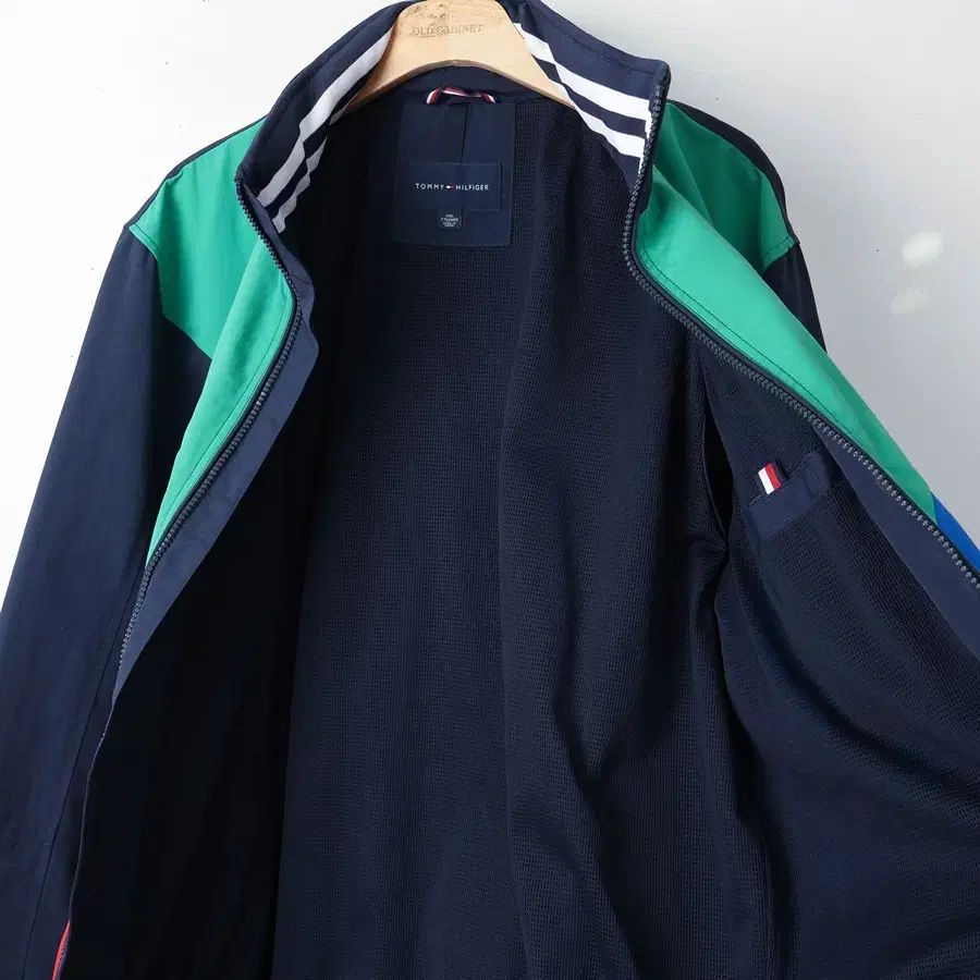 トミーヒルフィガー