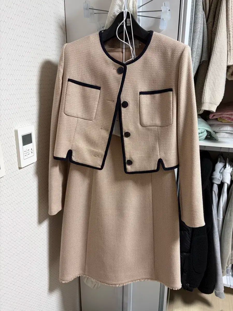 イッミシャ ベルト付き ツイード セットアップ ONE PIECE ジャケット