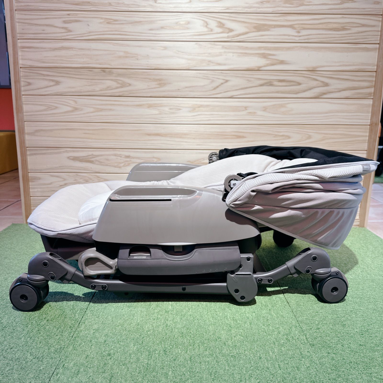 極美品☆ コンビ ネムリラAUTO SWING BEDi Long スリープシェルEG+ハイ