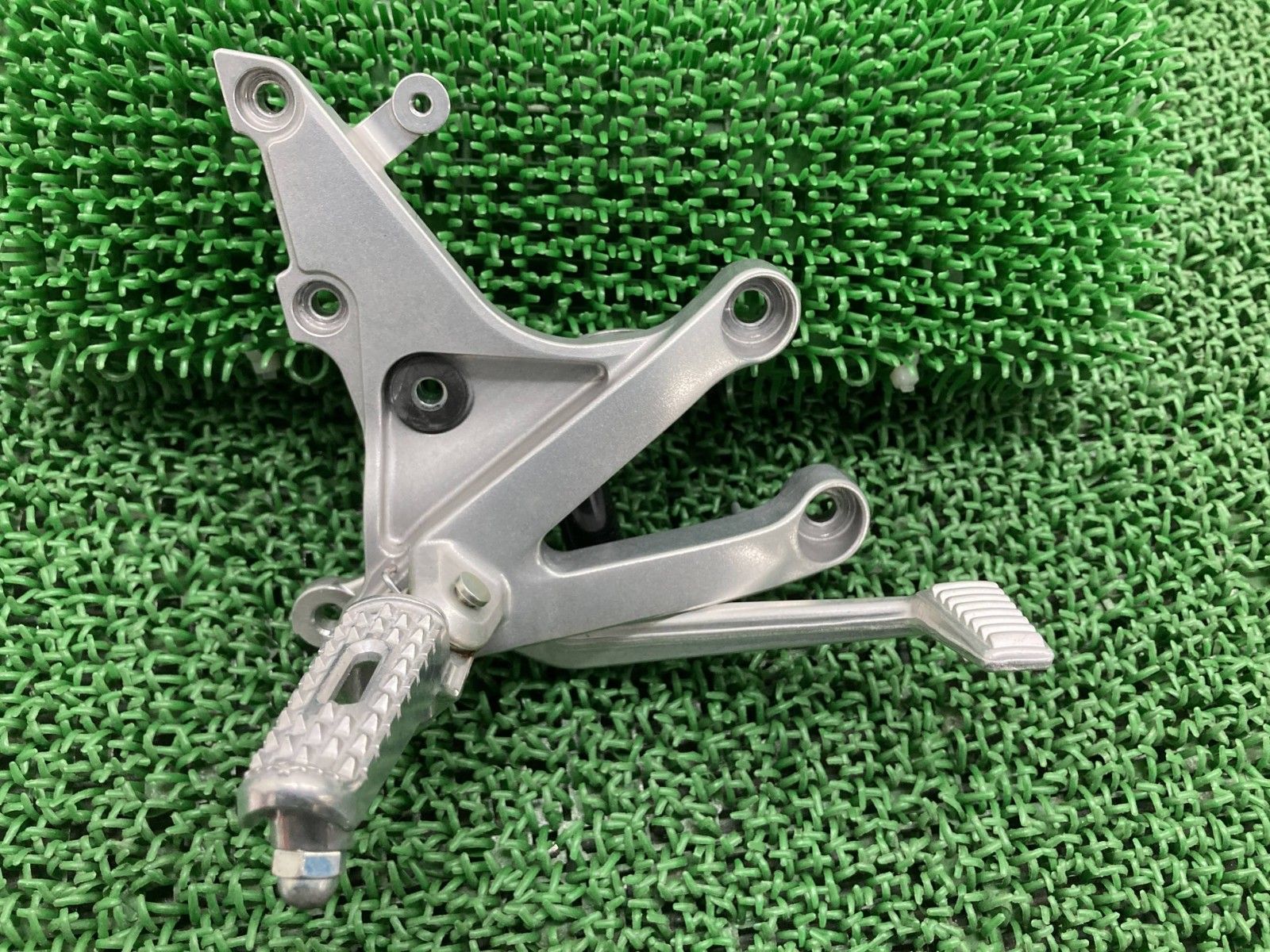 ステップ 右 MFJ ホンダ バイク 部品 PC 40 メインステップ ブレーキペダル 車検 Pv