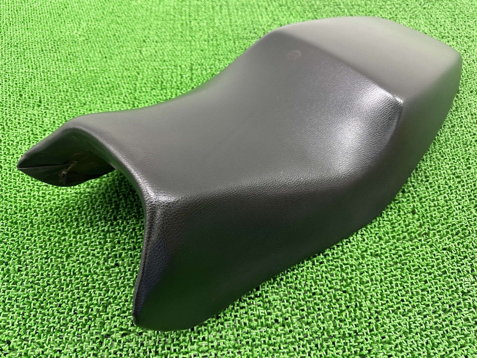 ST 2 4 シート 595 1 034 A ドゥカティ バイク 部品 DUCATI ノーマルシート 破れ無し 品薄 車検 lF