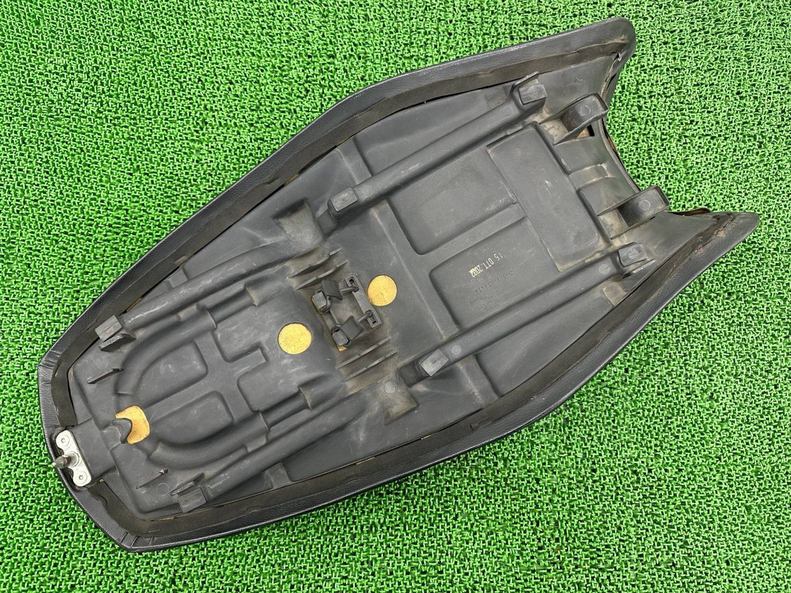 ST2 ST4 シート 595.1.034.1A ドゥカティ 純正 中古 バイク 部品
