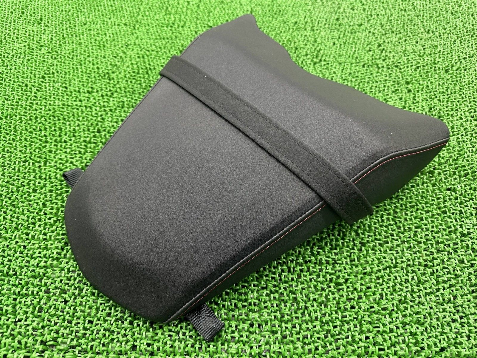 CB 1000 R タンデムシート ホンダ バイク 部品 SC 80 ノーマルリアシート シートバンド 破れ無し oL