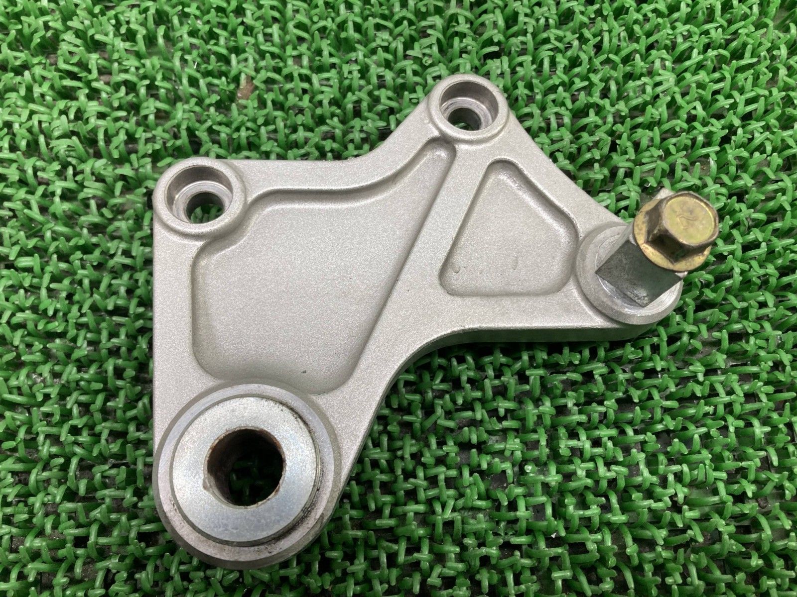 GPZ 900 R リアブレーキキャリパーサポート 左右 1105 カワサキ バイク 部品 ZX A NinjaGPz 曲がり無し 品薄 品 qB