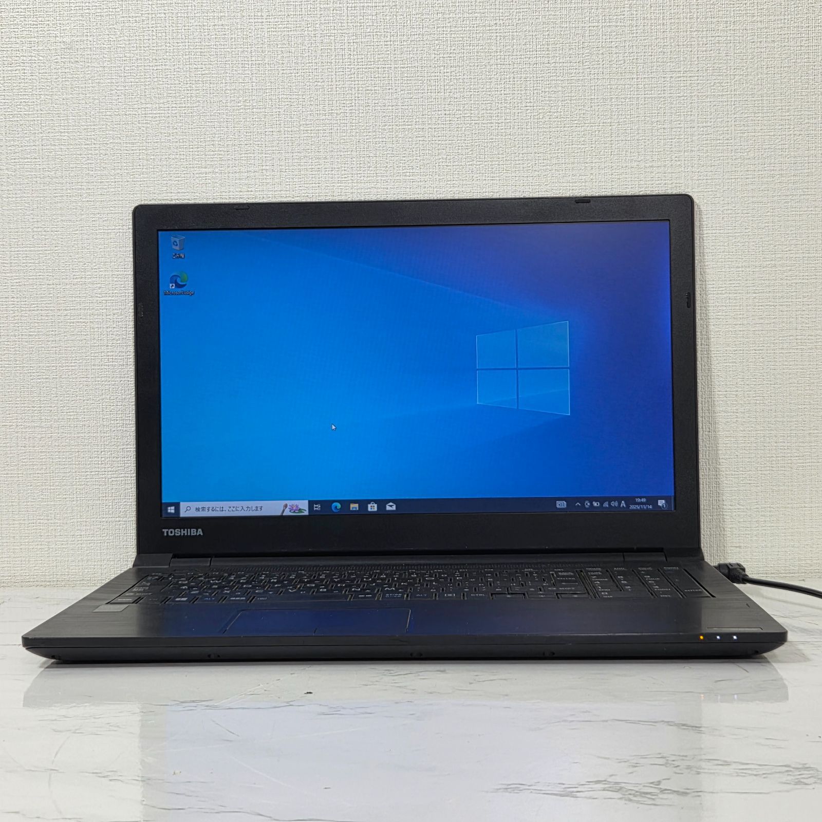 東芝 Core i 5-5200 U メモリ4 GB Windows 10