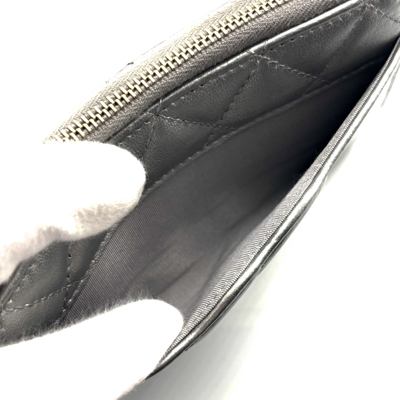 【超極美品✨】シャネル 財布 マトラッセ ラウンドジップ ミディアム 超極美品✨】シャネル 財布 マトラッセ ラウンドジップ ミディアム