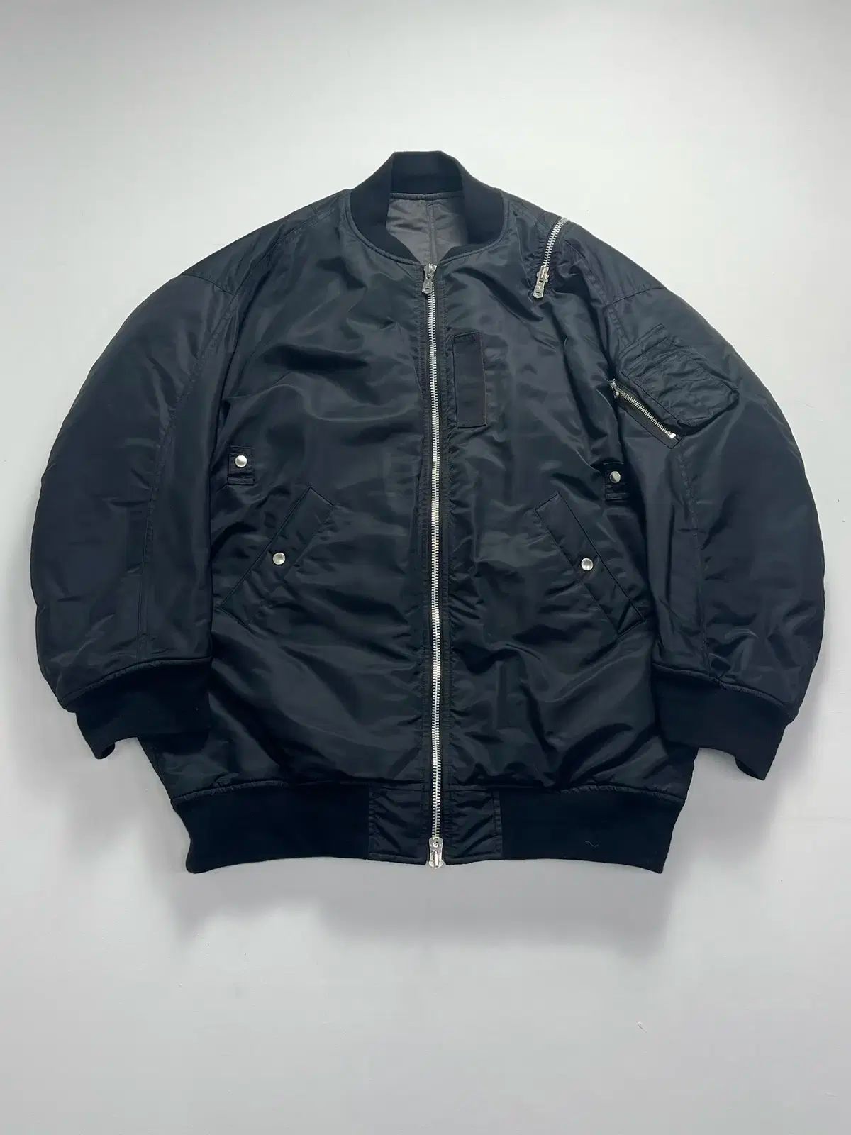 SOLOIST 22AW プリマロフト ブルゾン ブラック