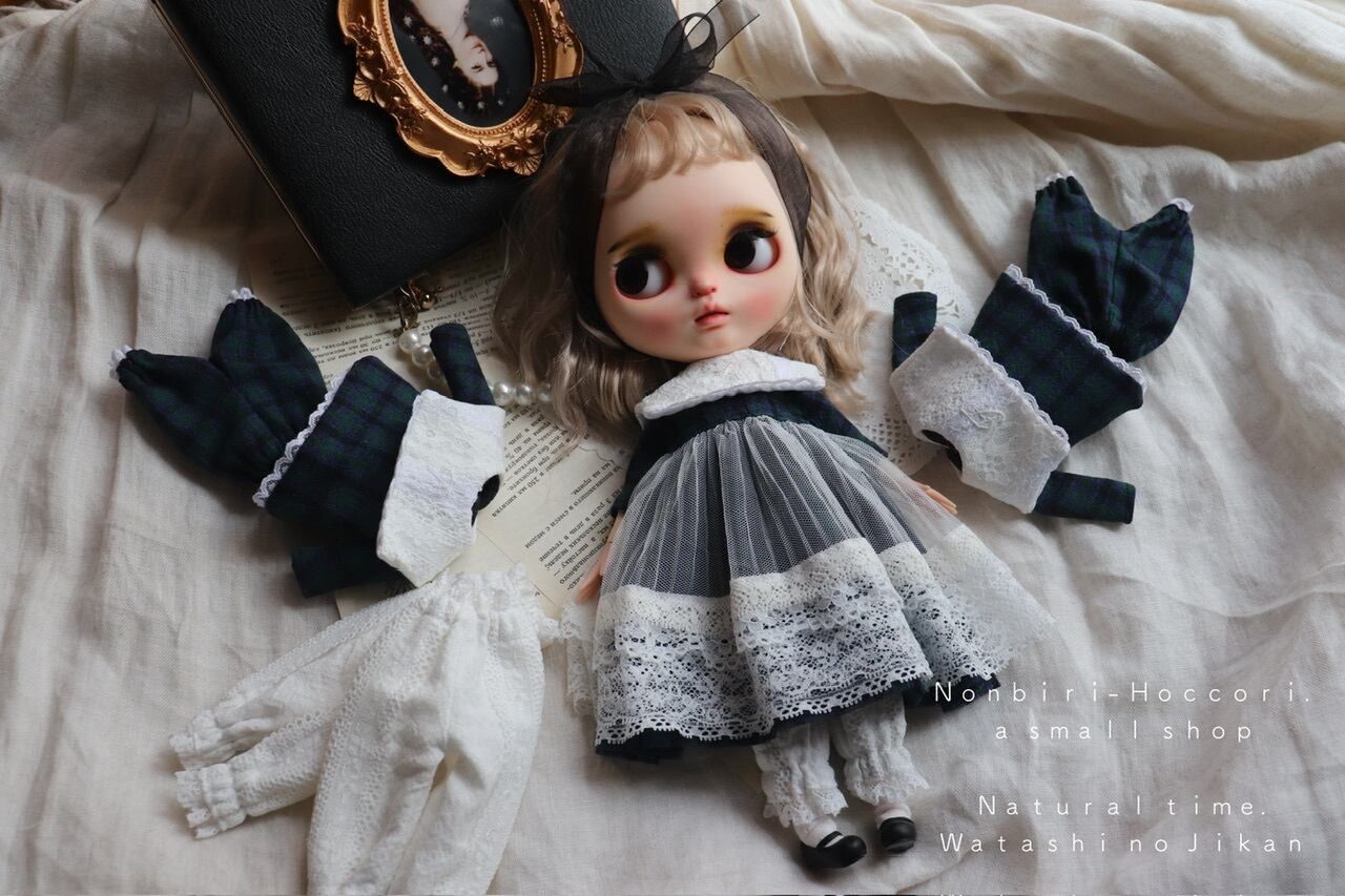 【SOLD】 ブライスアウトフィット　♡ルームシューズ♡ ドール靴　モンスト SOLD】 ブライスアウトフィット ♡ルームシューズ♡ ドール靴 モンスト