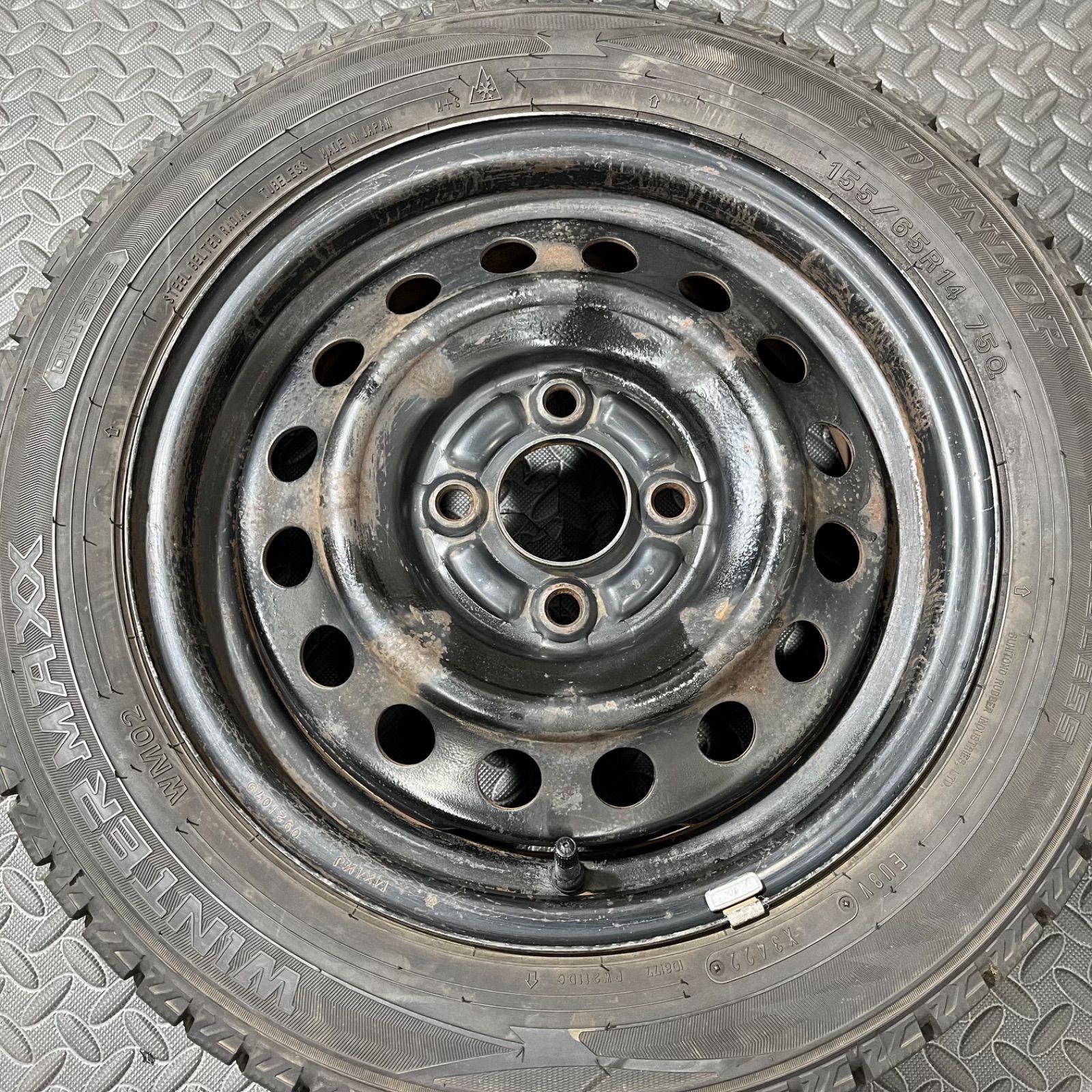 22年製 155 65 R 14 ダンロップ ウインターマックスWM 02 スバル ステラ 2 スタッドレスタイヤ 1202 E