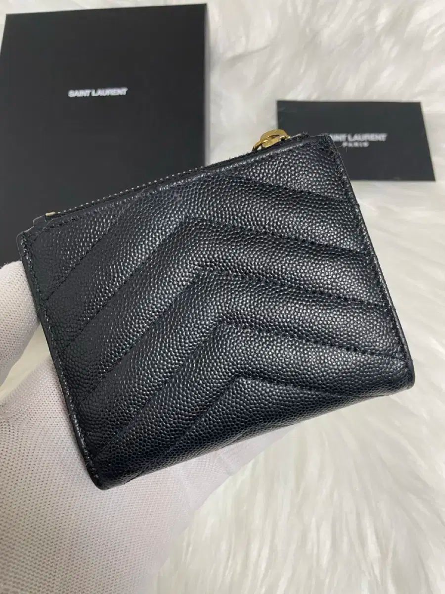 S級 YVES SAINT LAURENT イヴ サンローラン マトラッセ ジッパー 二つ折り財布