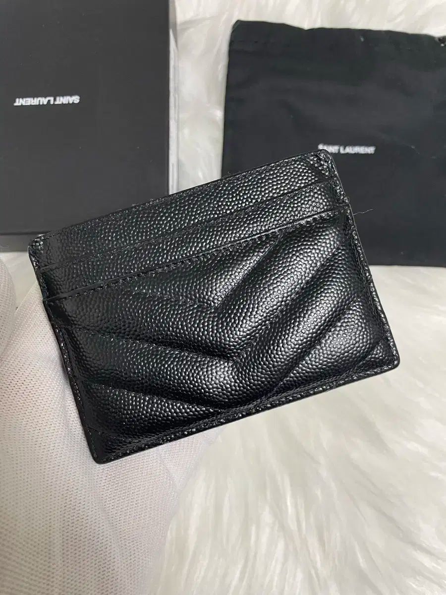 S級 YVES SAINT LAURENT イヴ サンローラン マトラッセ シルバー カードウォレット