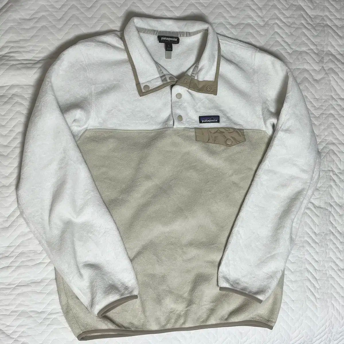 最大60％オフ！ パタゴニア Synchilla シンチラ ベージュ Lサイズ 新生の