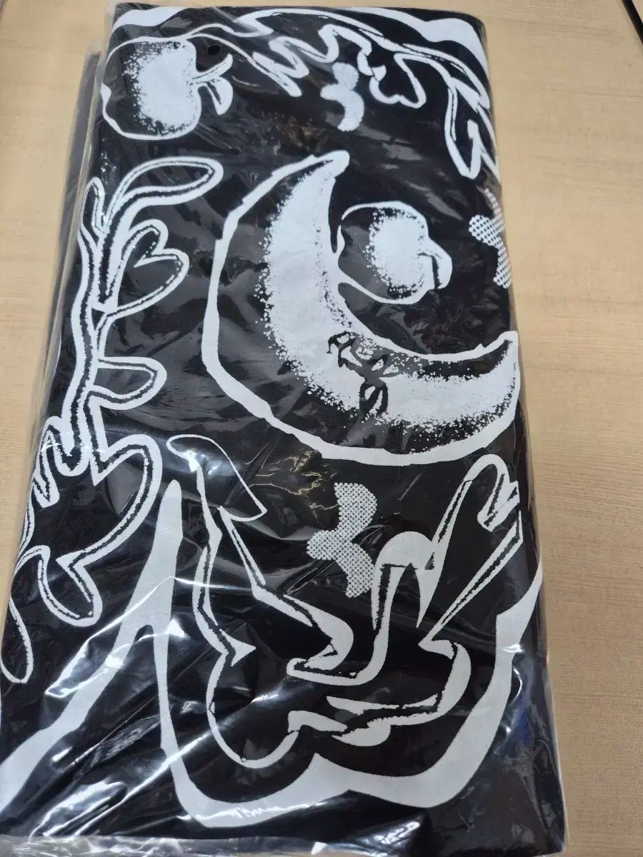 HamHam PangPang mili ミリ ワンミリオンムーン ロングスリーブTシャツ L