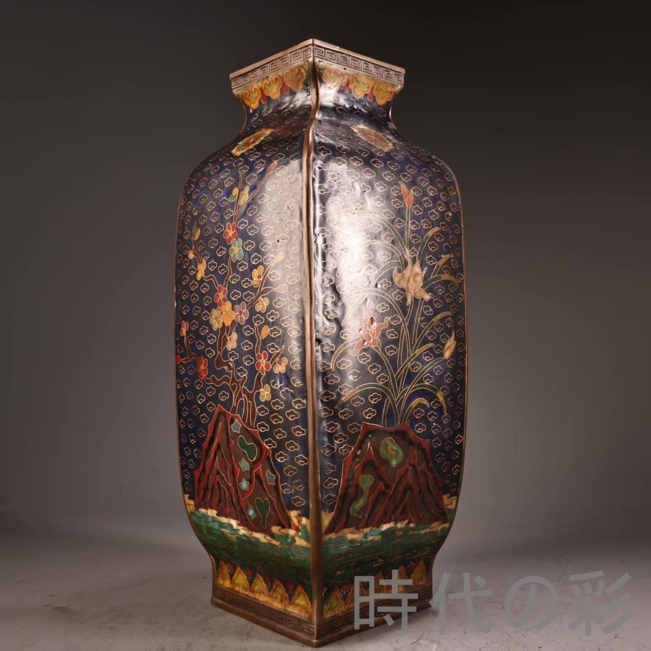 旧蔵 景泰藍七宝方花瓶』梅・蘭・竹・菊 高浮雕鍛金 純銅製 極細工