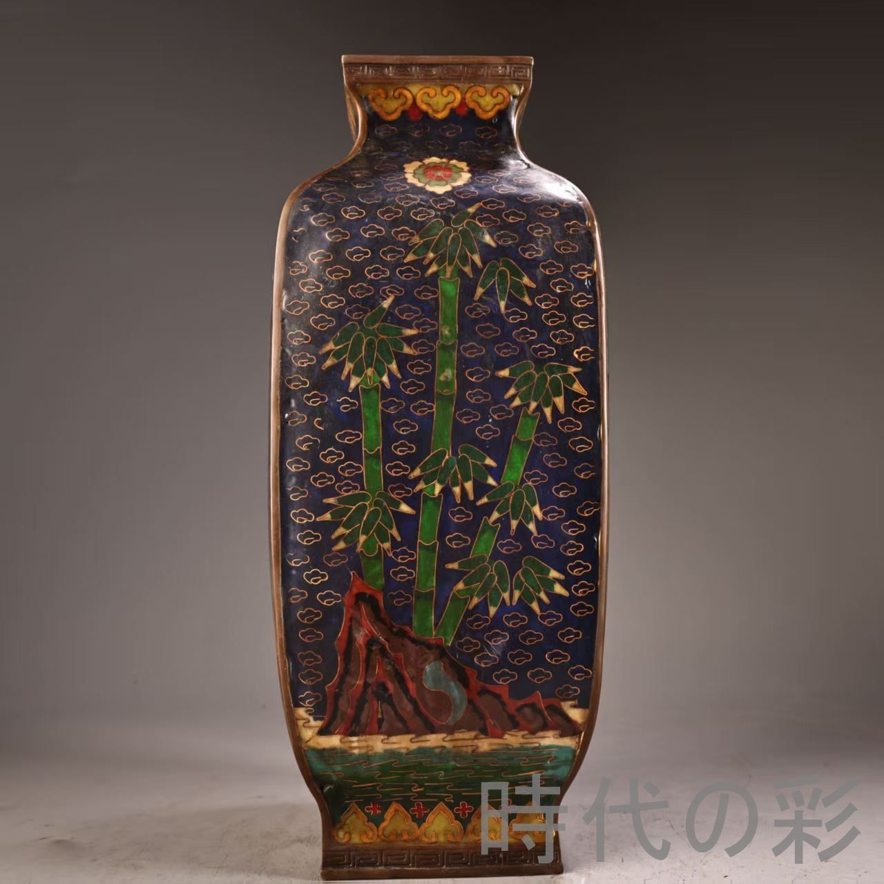 1571  景泰藍　花瓶2客　花台2客付き　骨董　時代物 旧蔵 景泰藍七宝方花瓶』梅・蘭・竹・菊 高浮雕鍛金 純銅製 極細工