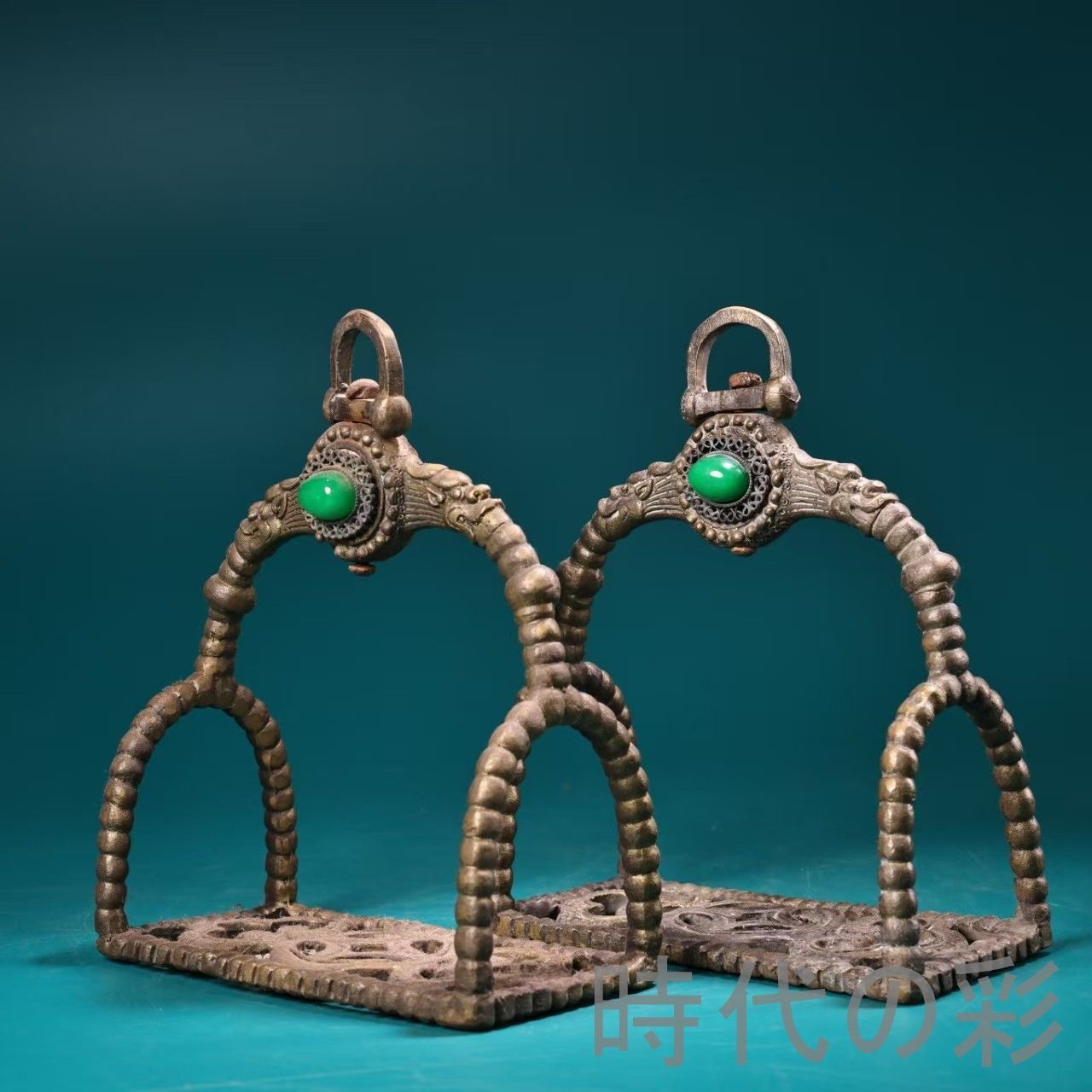 旧蔵 純銅宝石嵌馬鐙 一対』手作り 極細工 高浮彫鏨刻 古銅器 置物