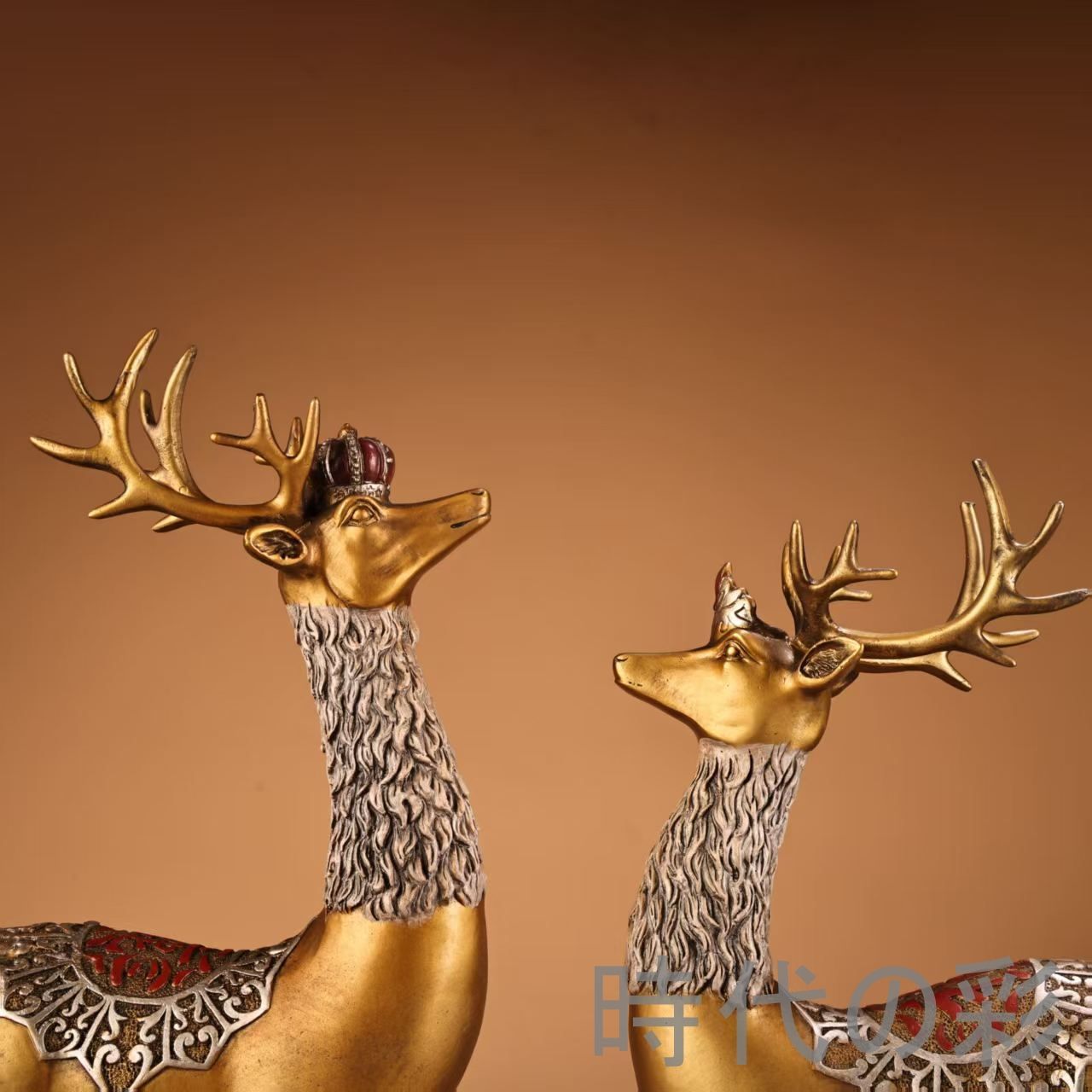 旧蔵 鏨刻描金彩絵 招財鹿一対』純銅 高浮彫 極細工 古銅器 置物 擺件
