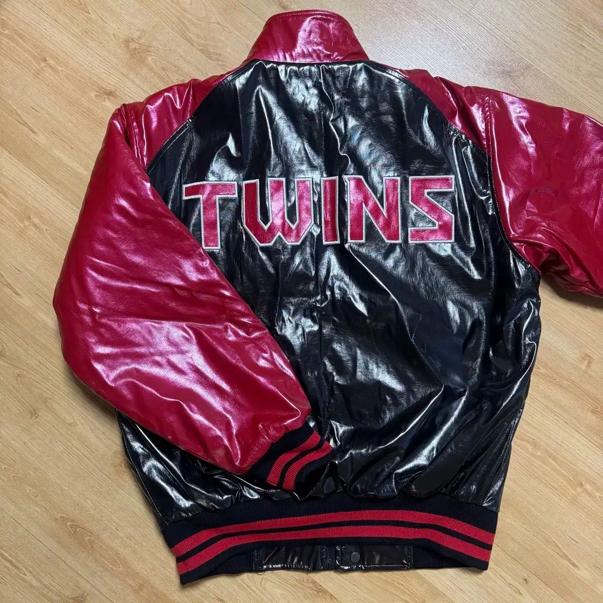 LG TWINS 選手用支給用 サテンジャンパー 2025 コリアシリーズ マフラー まとめ