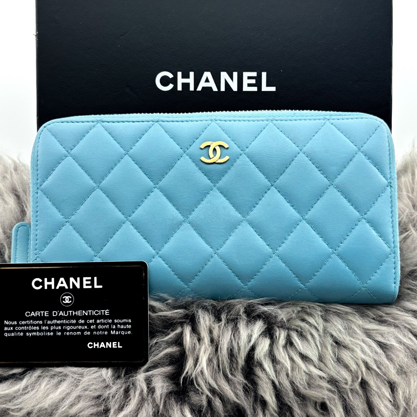 最終価格【超極美品✨】シャネル マトラッセ ラウンドジップ ミディアム 財布 極美品✨】シャネル 長財布 マトラッセ ラウンドジップ 長財布 ブルー