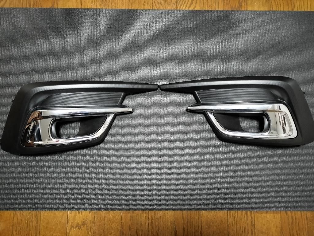 SUBARU スバル WRX STI 純正ヘッドライト カバー　左　L 助手席側 車 SUBARU スバル WRX STI 純正ヘッドライト カバー 左 L 助手席側