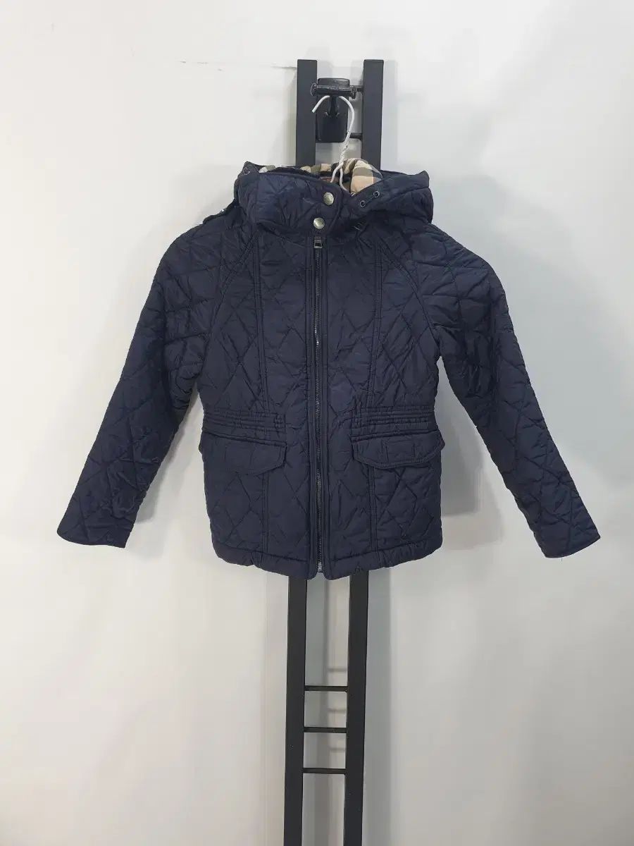 バーバリー キッズ キルティング フード ジャケット ネイビー 7 y