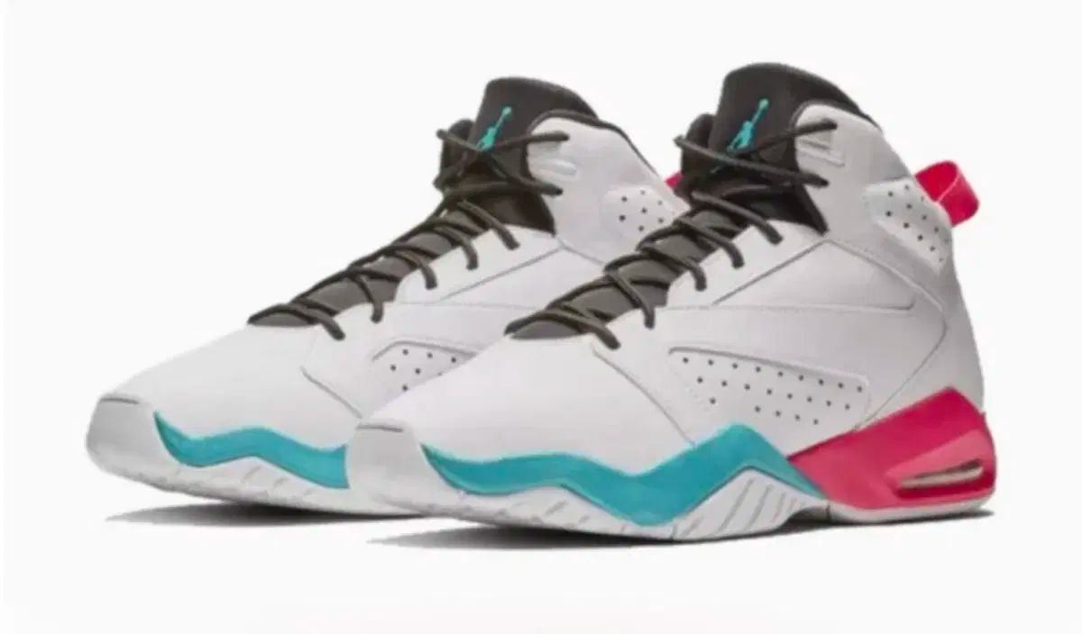 ナイキジョーダンジュニア バスケシューズ