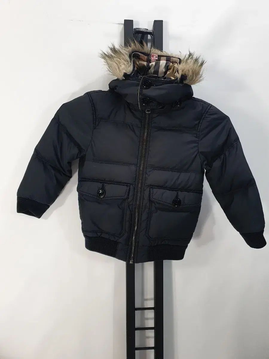 バーバリー キッズ ダウン パファー ジャケット ブラック 5 y