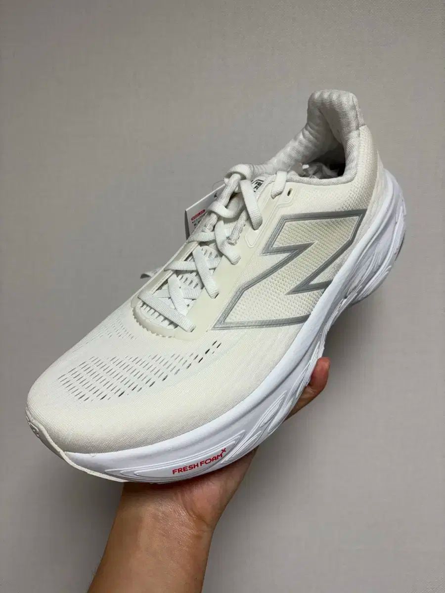 ニューバランス 1080W14 ランニングシューズ 280mm