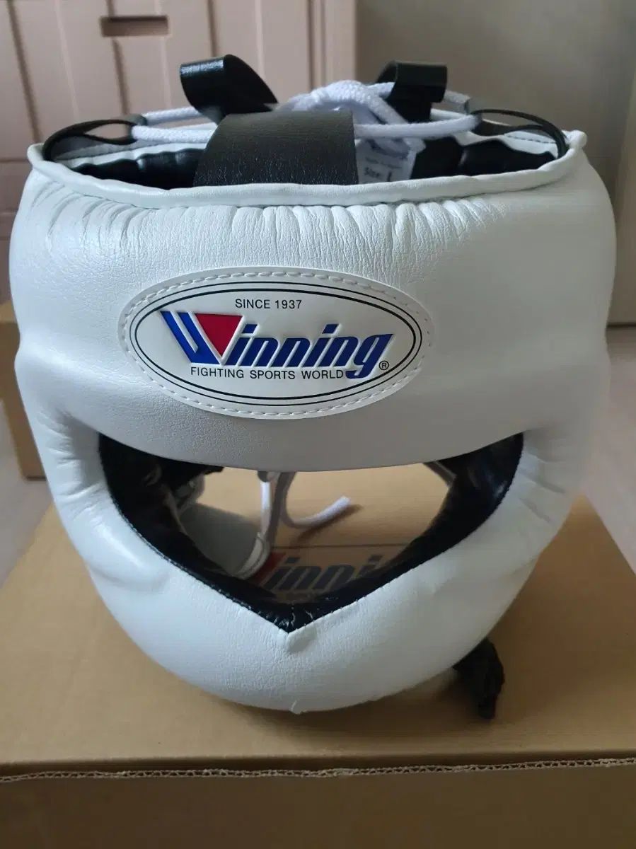 興奮 ウィニング 白 COLOR スパーリングセット ウィニンググローブ 14オンス レース ウィニング ヘッド 最高の品質！