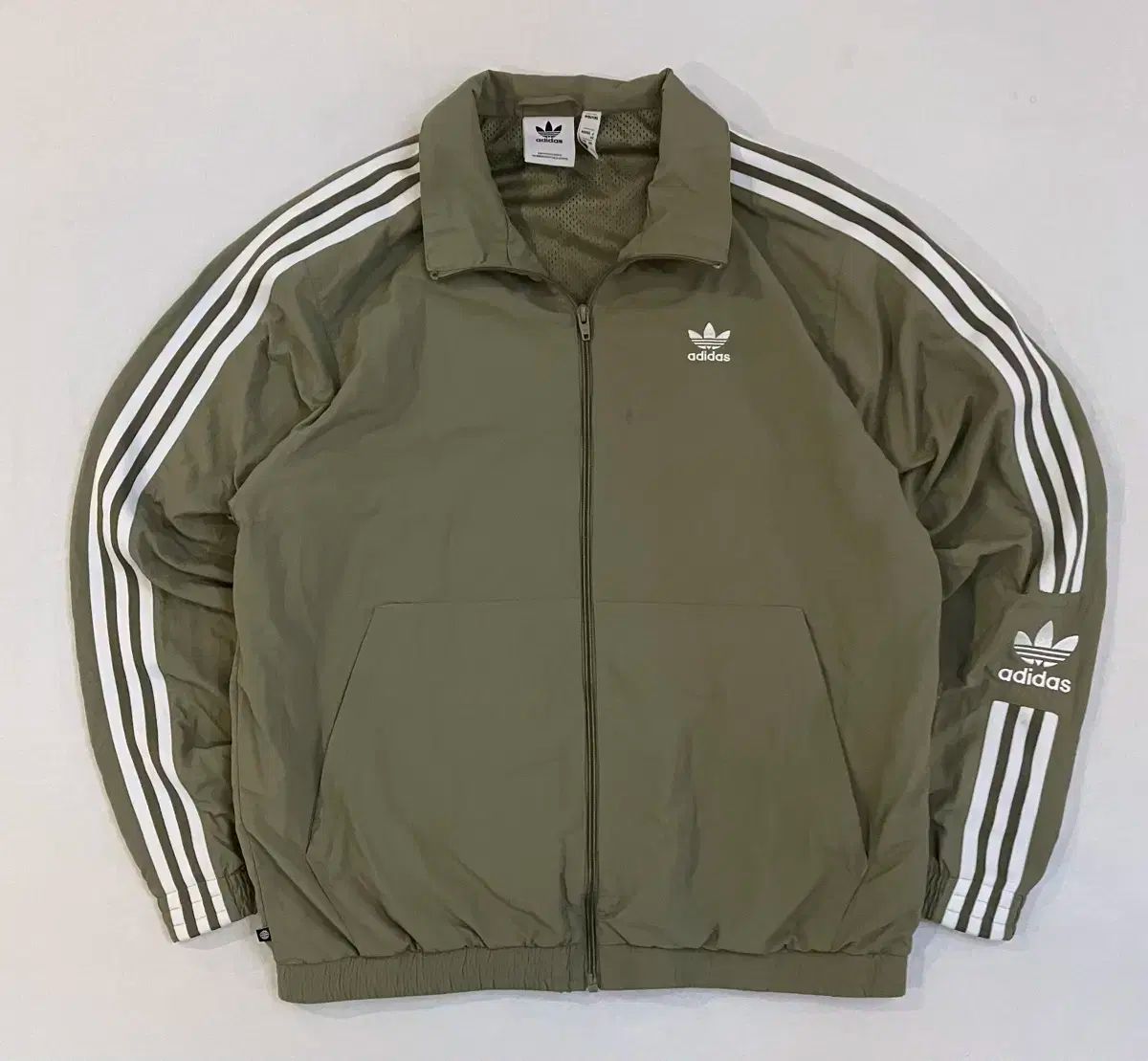 アディダス TOMORROW X TOGETHER(TXT) ヨンジュン(YEONJUN・チェ