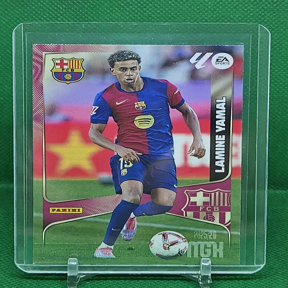 25-26 Panini パニーニ MEGAクラック ラミン・ヤマル (バルセロナ