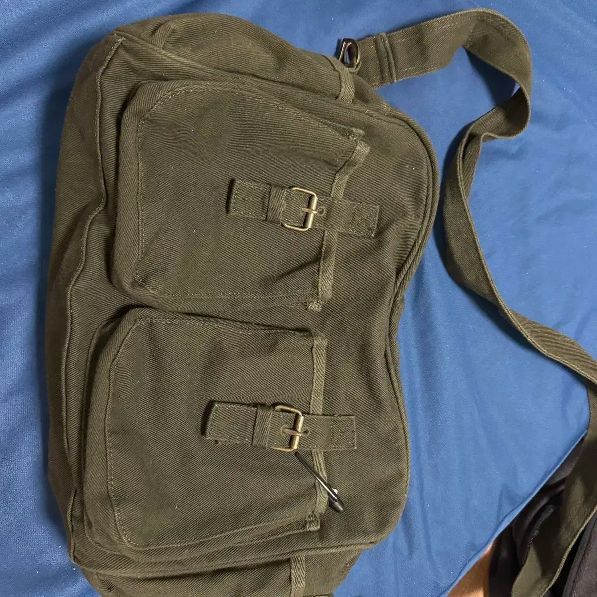 PERENN メールバッグ オリーブ