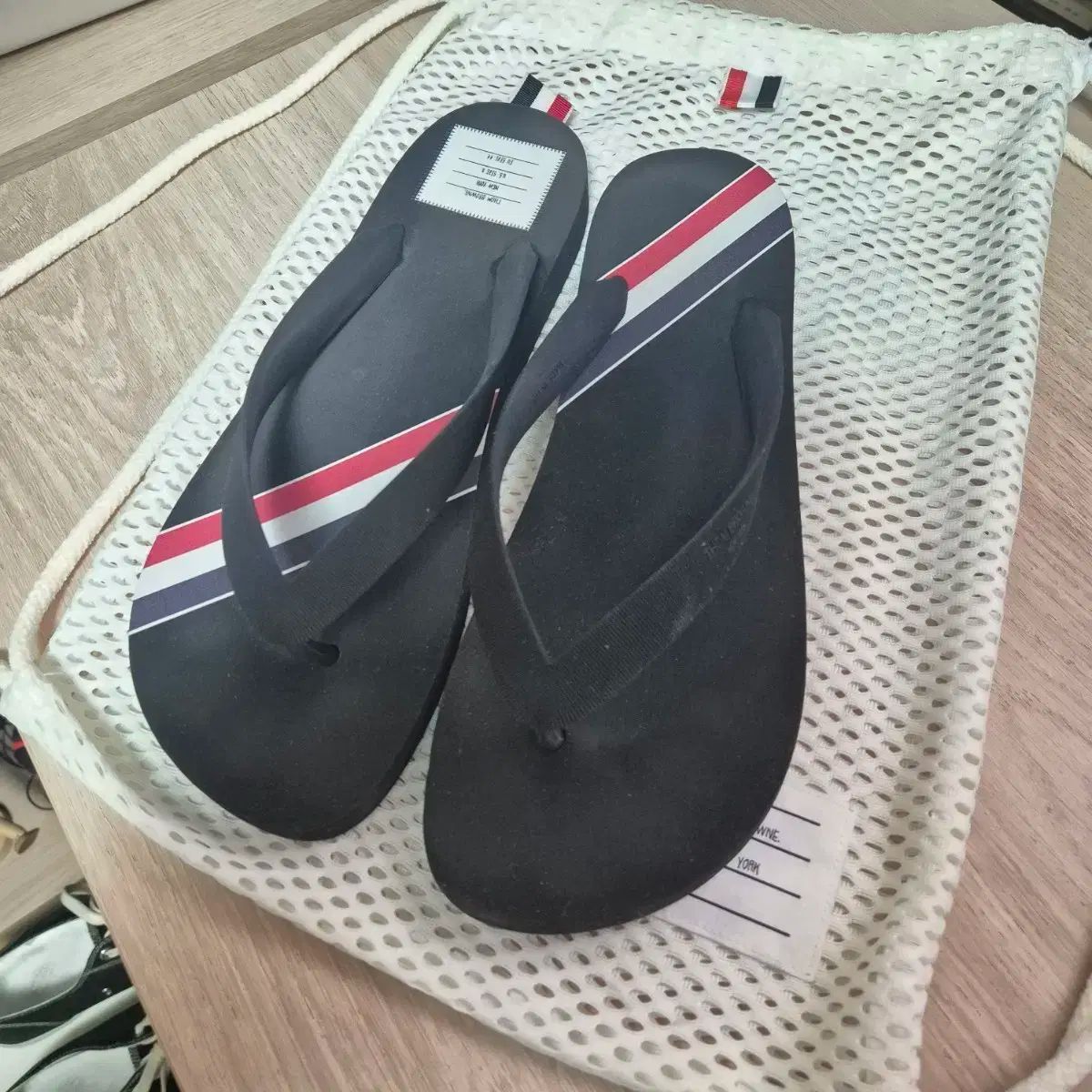 トム ブラウン フリップフロップ サンダル ビーチサンダル 44