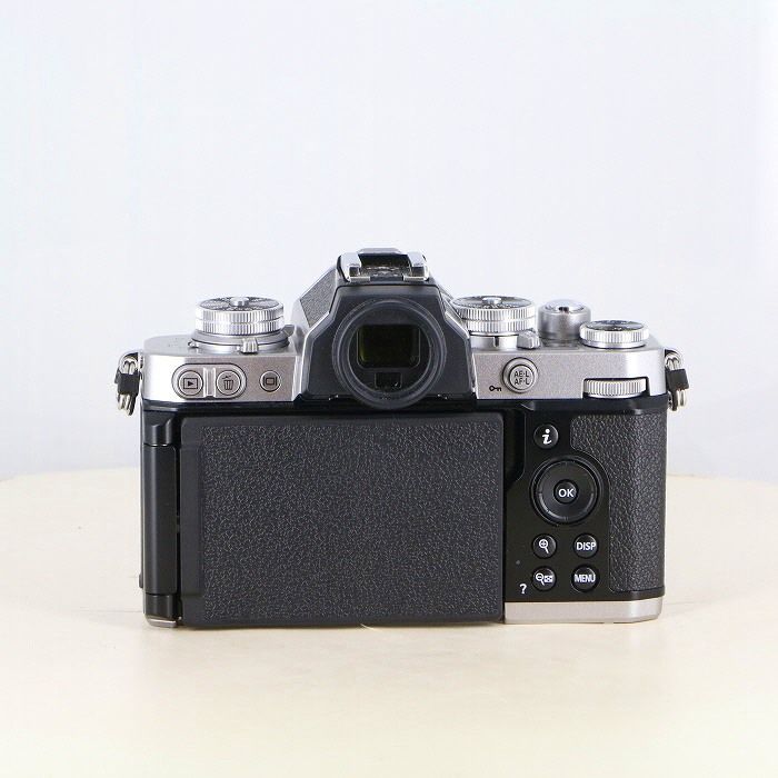中古】(ニコン) Nikon Zfc ボディ シルバー - メルカリ