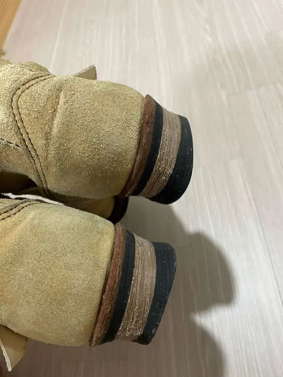 レッドウィング