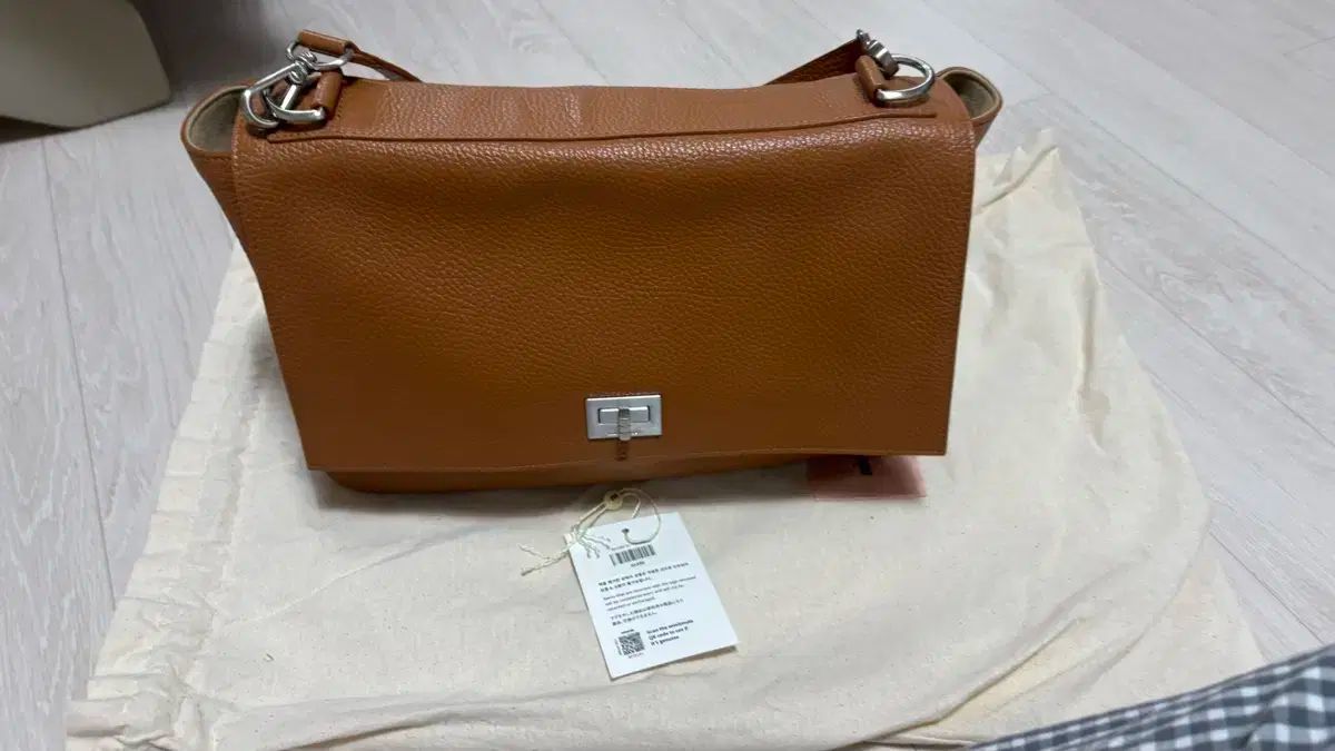  MINITMUTE ペレッティM キャメルCOLOR POB メッセンジャーバッグ ショルダーバッグ