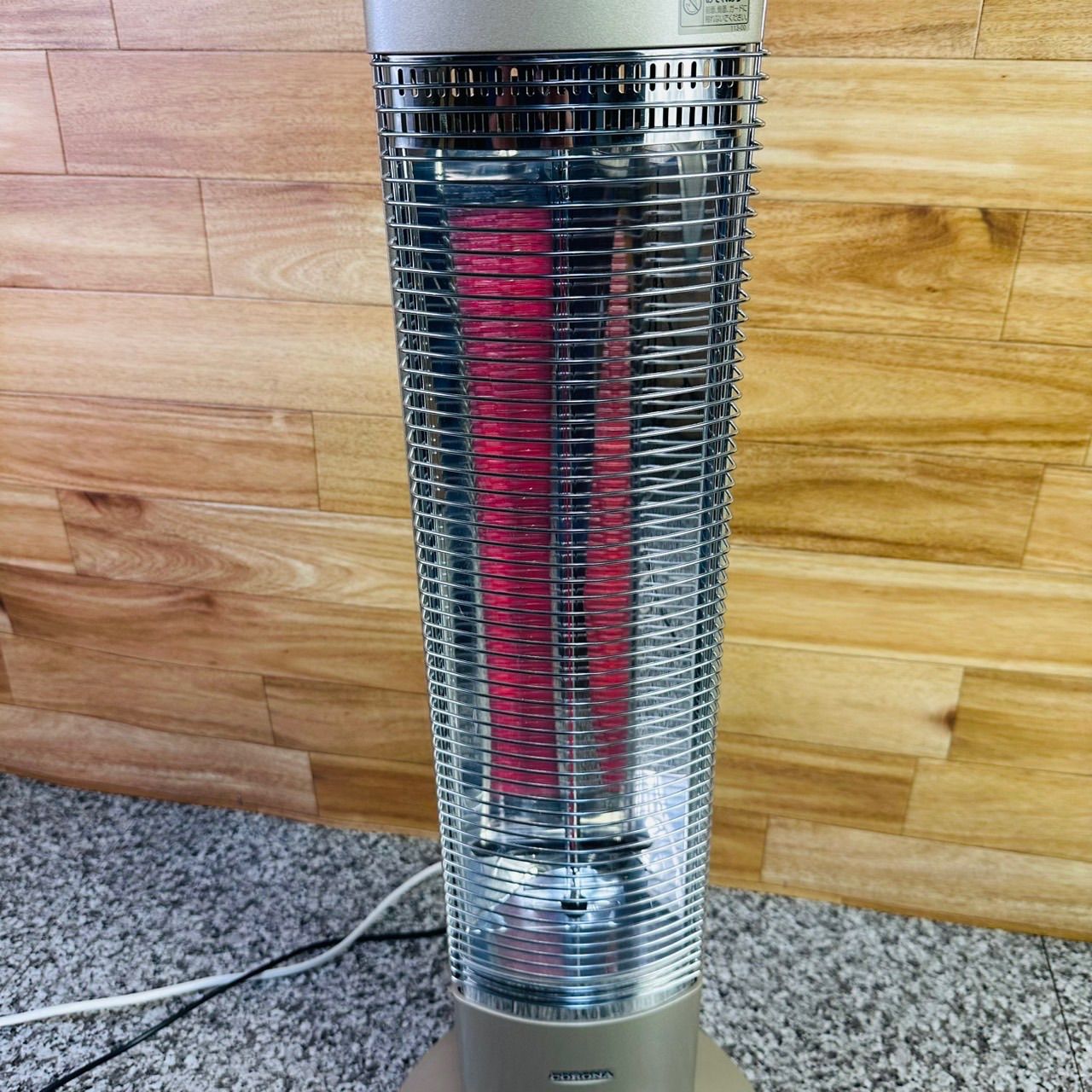 Y新品未使用 お買い得 スリムカーボン DH-C921-N 遠赤外線 コロナ製 美品 CORONA コロナ 遠赤外線ストーブ DH-C921 2021年製 暖房 スリム