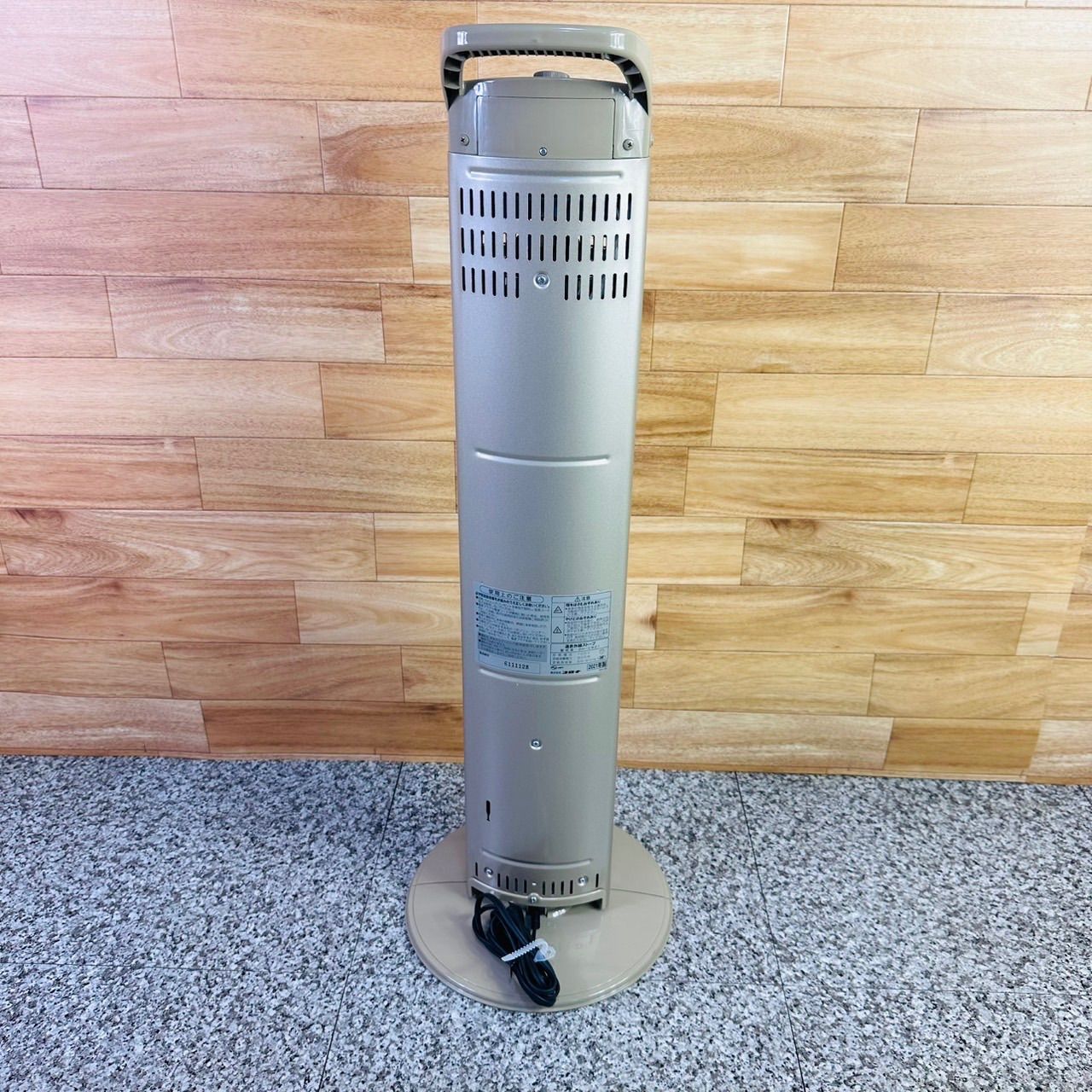 送料込み＊コロナ 遠赤外線ストーブ 2021年製＊1125-7 美品 CORONA コロナ 遠赤外線ストーブ DH-C921 2021年製 暖房 スリム