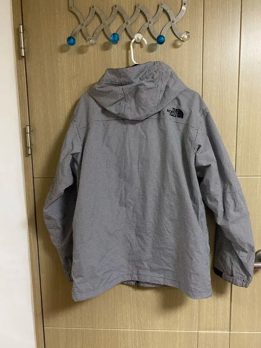 ギンガムチェック ウィンドブレーカー