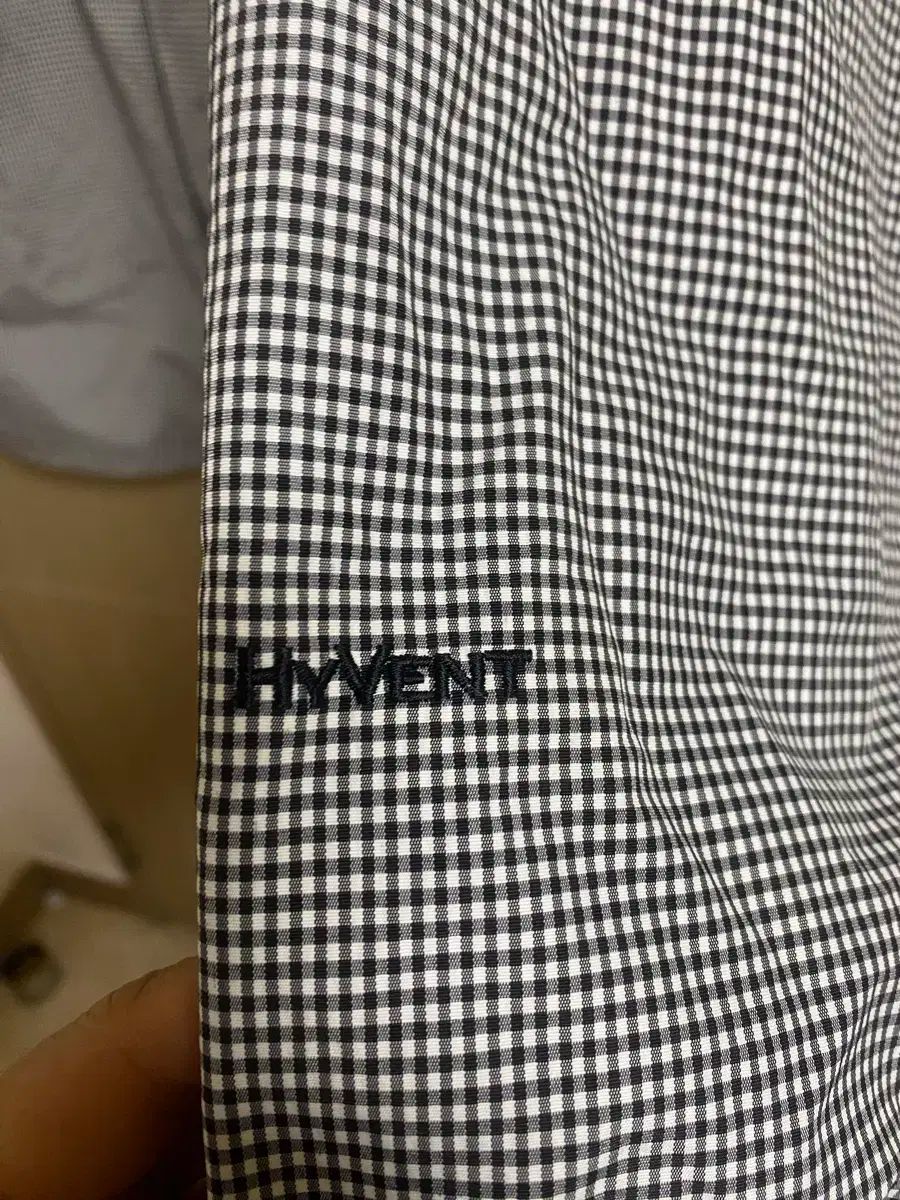 ウィンドブレーカー