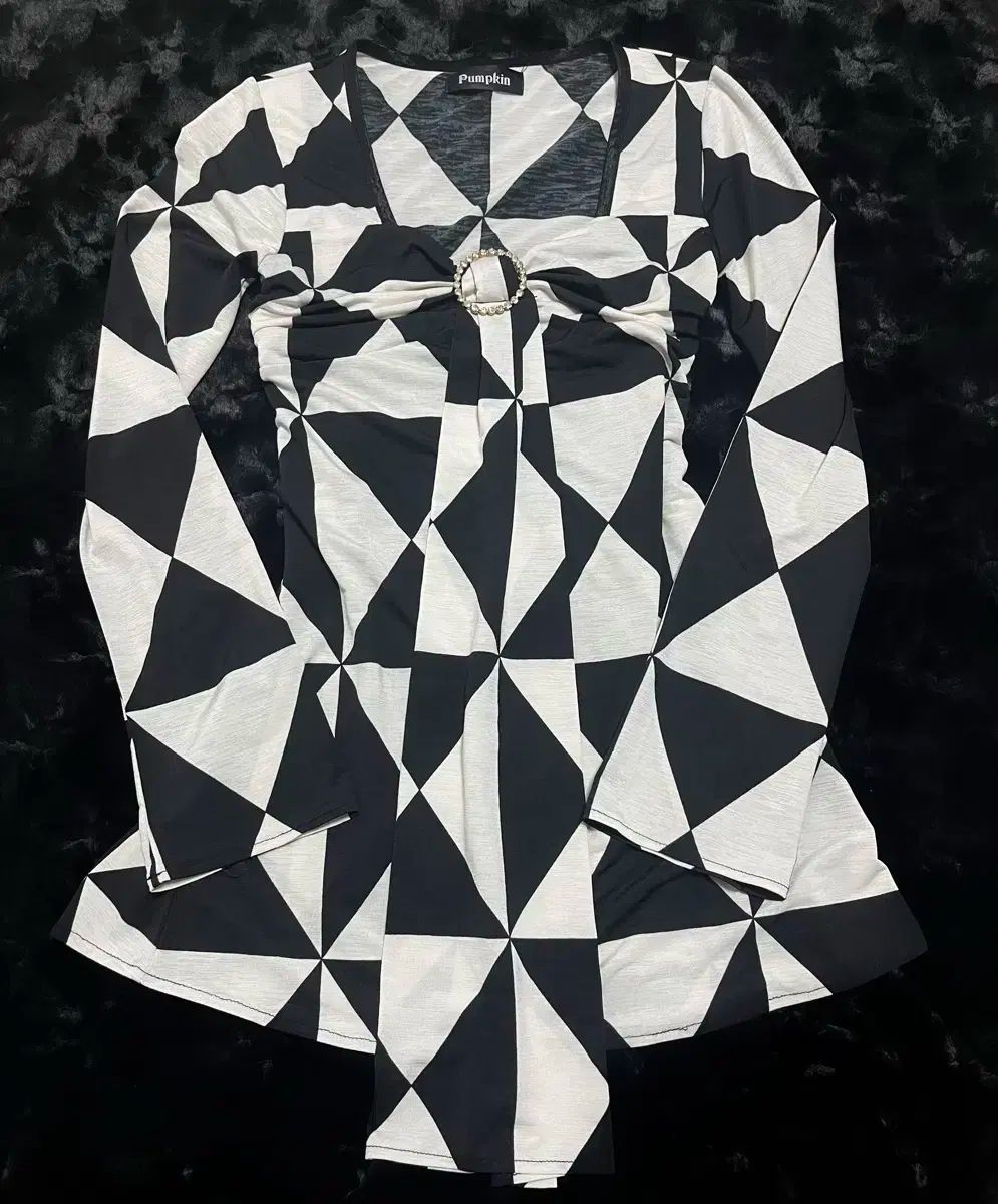 Pumpkin ブラック 白 ONE PIECE