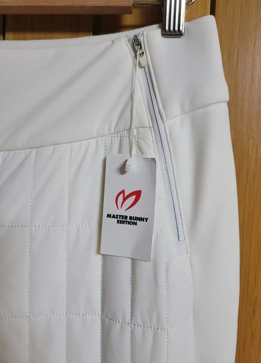 マスターバニーエディション レディース キルティング ダウン ブーツカット パンツ 2
