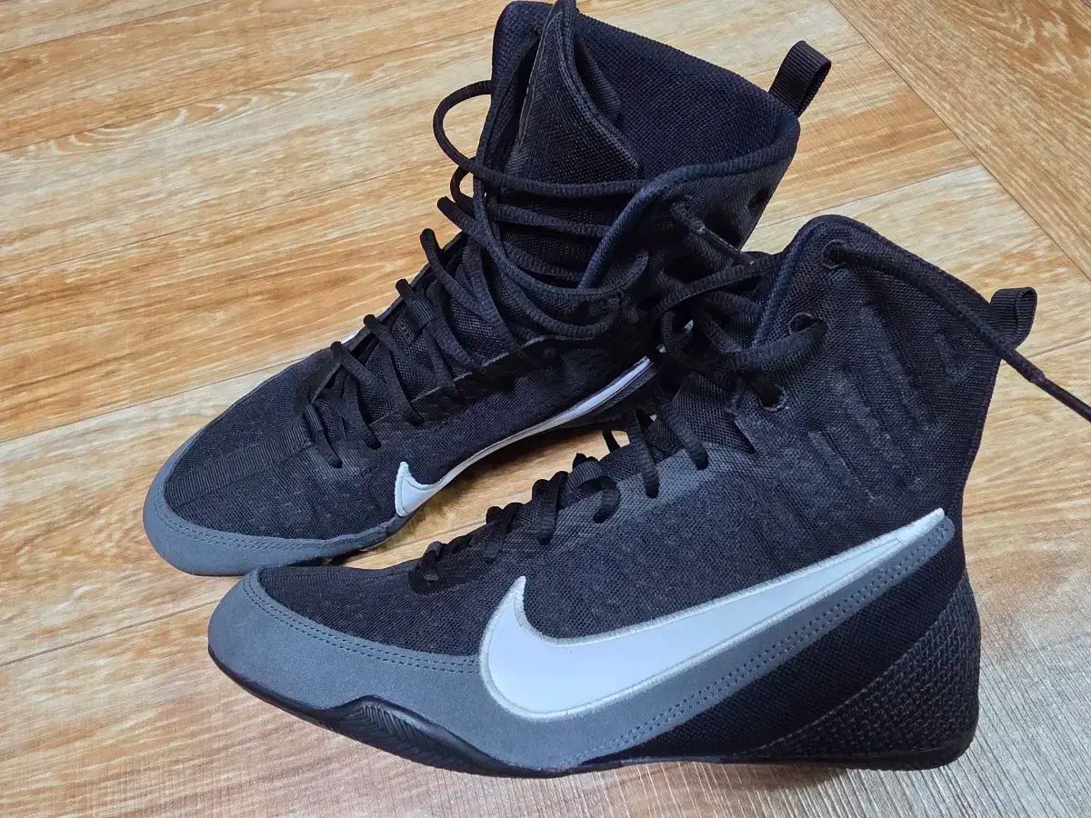ナイキ マッハマイド 3 ボクシング シューズ 白 黒 285 10 5