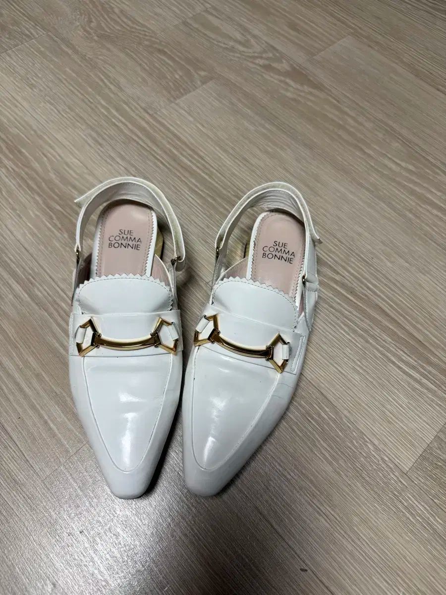 シューコンマボニー 白 ミュール スリングバック 235