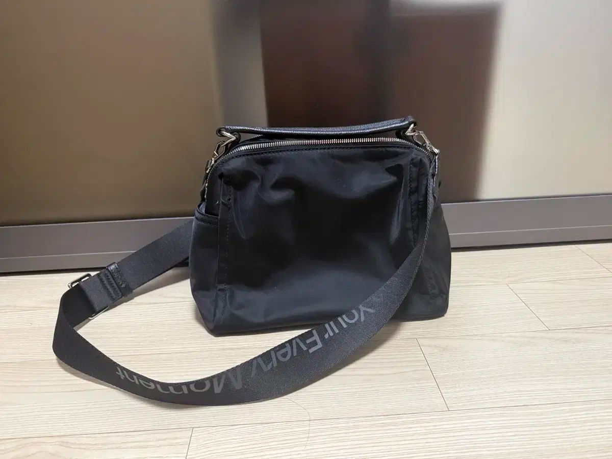 オリアニー ナイロン ダブルジッパー クロスバック