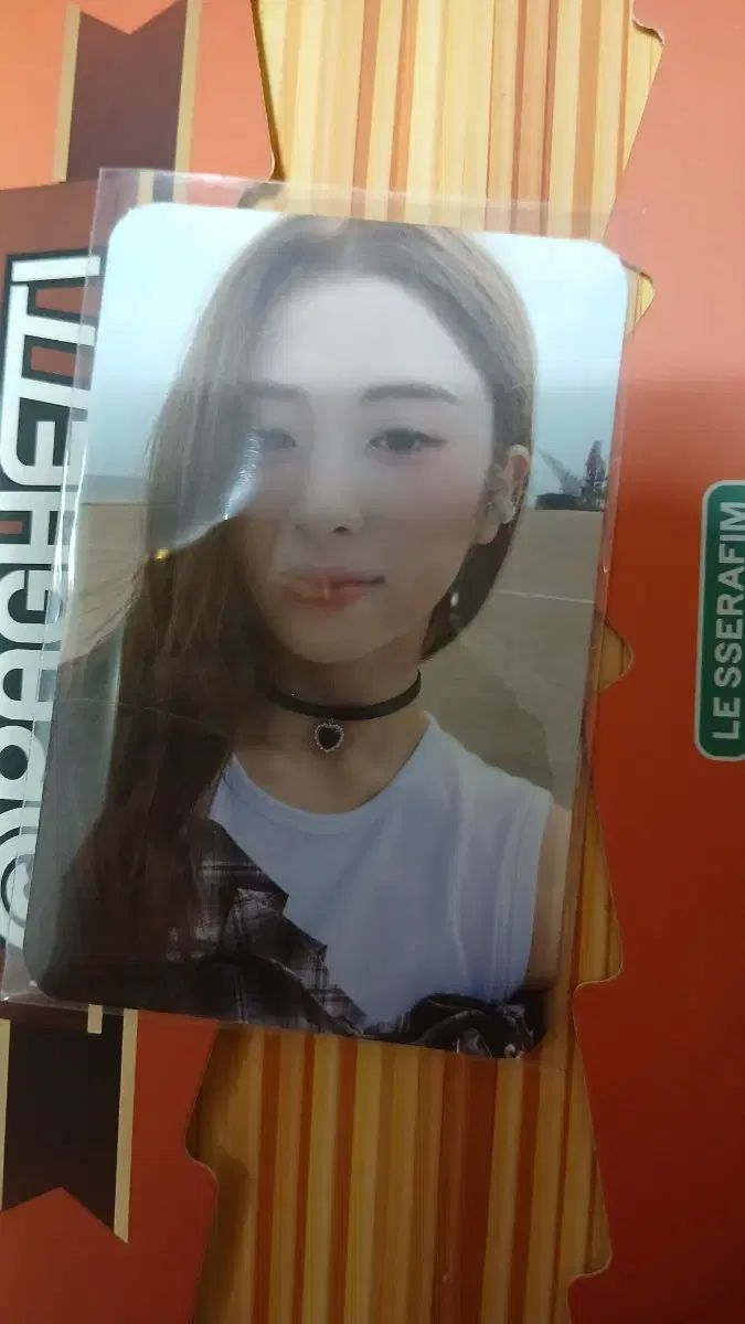 LE SSERAFIM（ルセラフィム・ルセラ） ホ・ユンジン(HUH YUNJIN