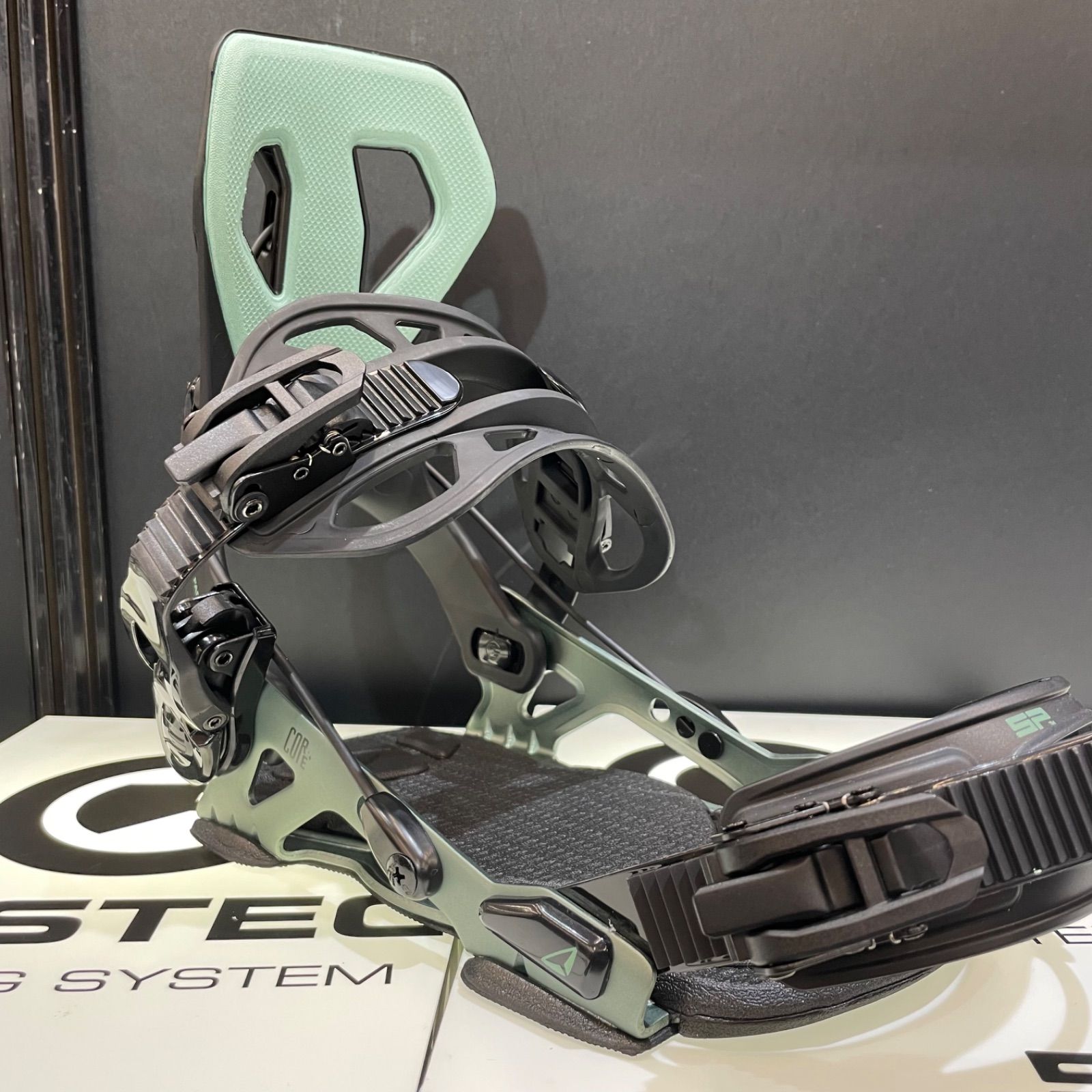 25-26 SP bindings CORE green