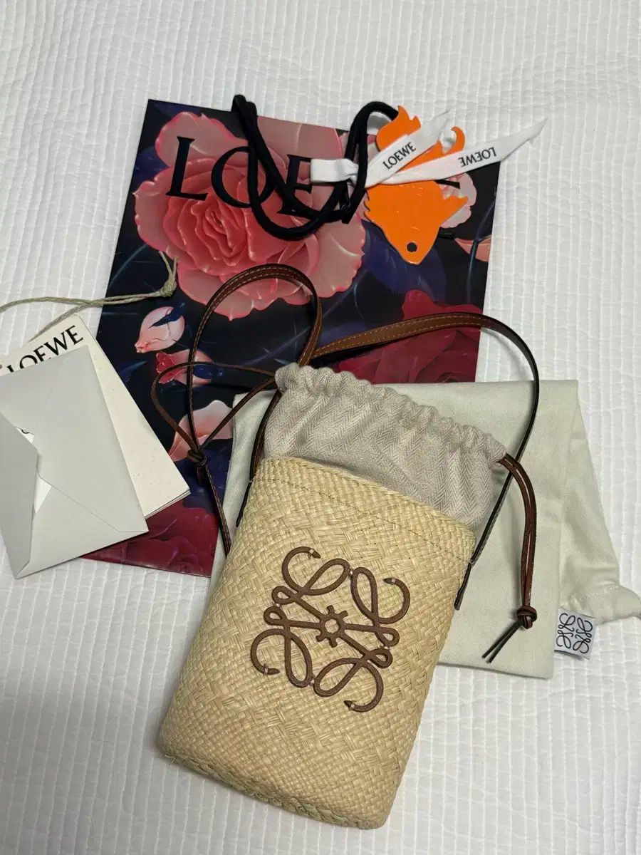 LOEWE ロエベ ラタン クロスバック